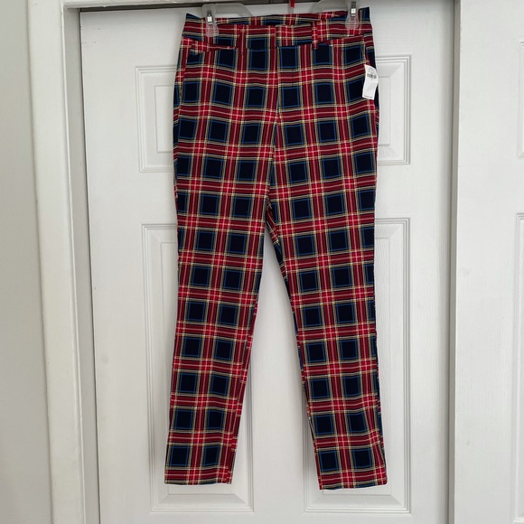 Old Navy Pants - Pixie Capri Pants Plaid